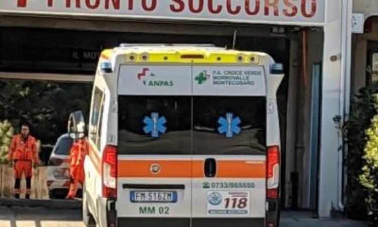 Serrapetrona, schianto contro il guard rail in superstrada: l'uomo al volante era sotto effetto di alcol e cannabis Serrapetrona, schianto contro il guard rail in superstrada: l'uomo al volante era sotto effetto di alcol e cannabis