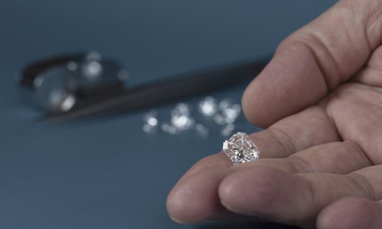Come avviene la tagliatura dei diamanti: tutti gli step Come avviene la tagliatura dei diamanti: tutti gli step