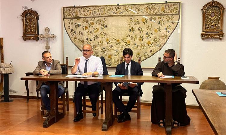 Camerino tappa del cammino dei Cappuccini: 400 km da Fossombrone ad Ascoli Piceno Camerino tappa del cammino dei Cappuccini: 400 km da Fossombrone ad Ascoli Piceno
