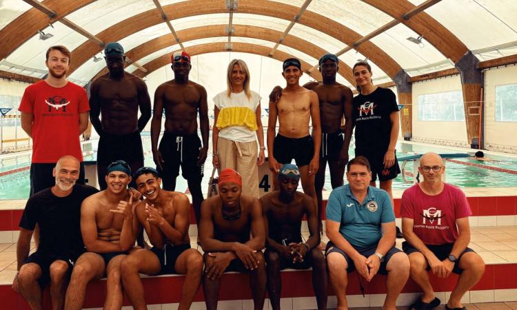 Nuoto e inclusione a Macerata: otto minori stranieri conseguono l'attestato FIN "Sa Nuotare" Nuoto e inclusione a Macerata: otto minori stranieri conseguono l'attestato FIN "Sa Nuotare"
