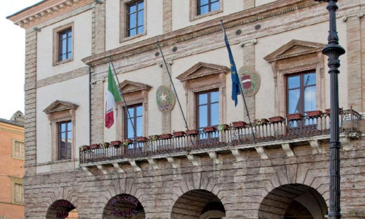 Ricostruzione, incremento di 2,5 milioni di euro per il restauro del Palazzo Comunale di Tolentino