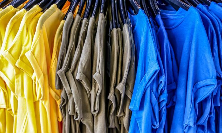 Al via dal 6 luglio i saldi estivi nelle Marche: ogni famiglia spenderà in media 190 euro Al via dal 6 luglio i saldi estivi nelle Marche: ogni famiglia spenderà in media 190 euro
