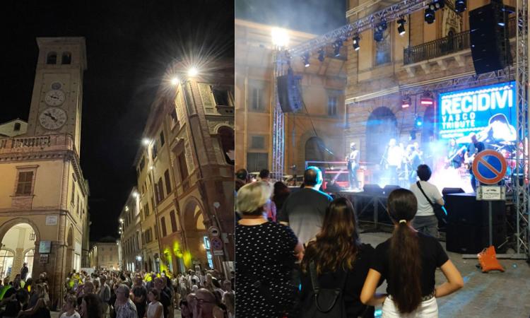 "Mercoledì dello shopping", navetta gratuita per raggiungere il centro di Tolentino: orari e partenze "Mercoledì dello shopping", navetta gratuita per raggiungere il centro di Tolentino: orari e partenze