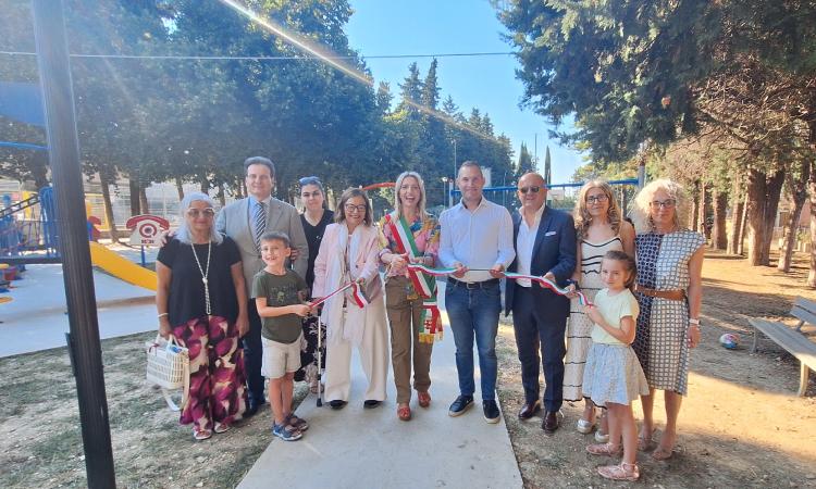 Macerata, un parco giochi che fa rima con inclusione: nasce l'area verde "Helvia Recina" Macerata, un parco giochi che fa rima con inclusione: nasce l'area verde "Helvia Recina"