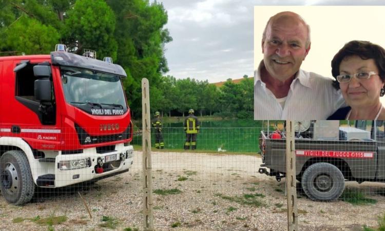 Tragedia a Montefano, auto precipita in un laghetto e si inabissa: morti moglie e marito Tragedia a Montefano, auto precipita in un laghetto e si inabissa: morti moglie e marito