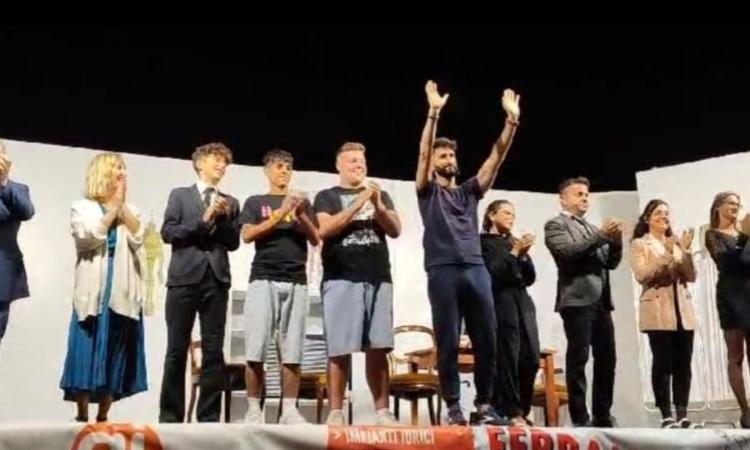 Il dialetto è di scena a Corridonia: sul palco di Villa Fermani arrivano "Li 'rmasti" Il dialetto è di scena a Corridonia: sul palco di Villa Fermani arrivano "Li 'rmasti"