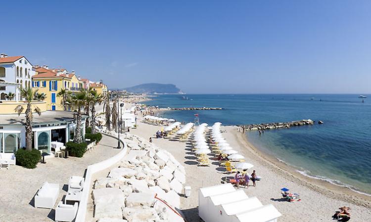 San Severino, torna il bus per il mare verso Porto Recanati: ecco gli orari di partenza e ritorno