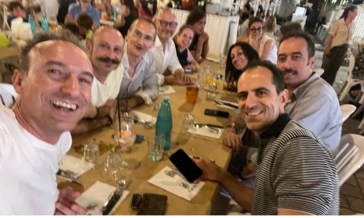Macerata, gli ex studenti del Liceo Scientifico salesiano si ritrovano a 30 anni dal diploma Macerata, gli ex studenti del Liceo Scientifico salesiano si ritrovano a 30 anni dal diploma