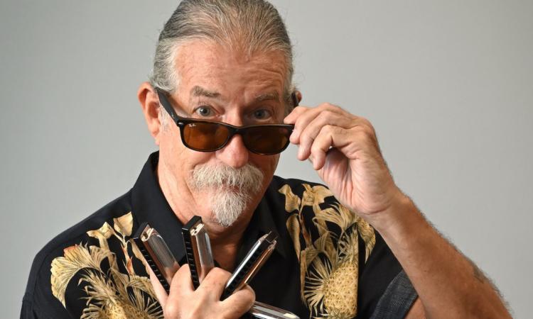 San Severino, il mito del blues italiano Fabio Treves festeggia i 50 anni della sua band al Castello a Monte San Severino, il mito del blues italiano Fabio Treves festeggia i 50 anni della sua band al Castello a Monte