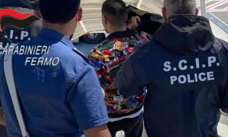 Era ricercato dal 2022 per spaccio di droga nelle Marche: 34enne arrestato in Belgio Era ricercato dal 2022 per spaccio di droga nelle Marche: 34enne arrestato in Belgio