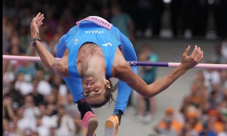 "Gimbo" più forte della febbre: Tamberi si qualifica alla finale del salto in alto alle Olimpiadi