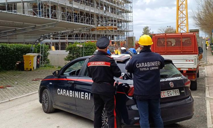 Controlli a tappeto nei cantieri edili del Maceratese: sospese sei imprese per violazioni di sicurezza sul lavoro Controlli a tappeto nei cantieri edili del Maceratese: sospese sei imprese per violazioni di sicurezza sul lavoro