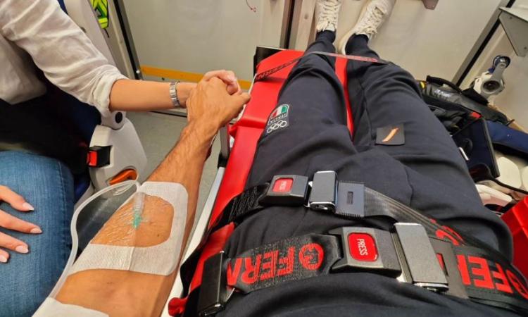 Tamberi, un incubo senza fine: "Ho vomitato sangue". Trasferito in pronto soccorso, ma non molla: "Ci sarò" Tamberi, un incubo senza fine: "Ho vomitato sangue". Trasferito in pronto soccorso, ma non molla: "Ci sarò"