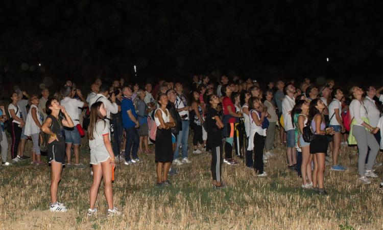 Mogliano, un viaggio tra le costellazioni con la decima edizione della 'Passeggiata Sotto le Stelle' Mogliano, un viaggio tra le costellazioni con la decima edizione della 'Passeggiata Sotto le Stelle'