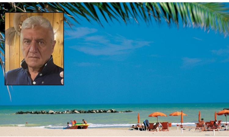 Bimbe di 10 anni rischiano di annegare in mare: salvate da poliziotto in pensione Bimbe di 10 anni rischiano di annegare in mare: salvate da poliziotto in pensione