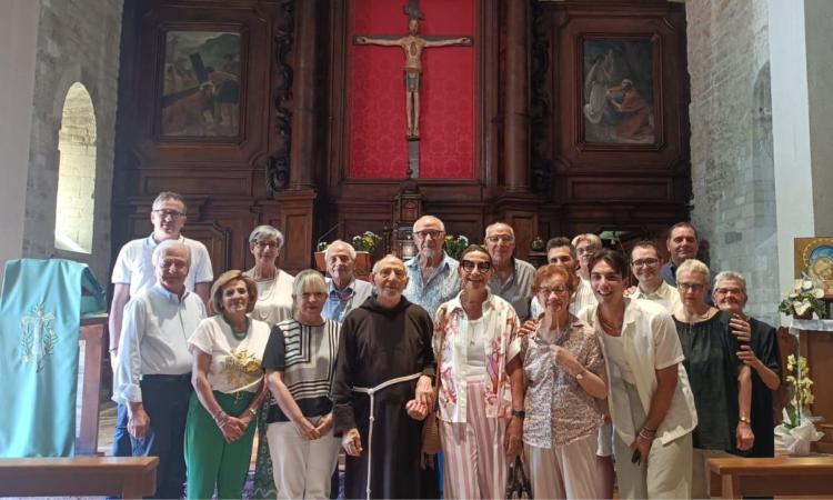 San Severino, fra Gabriele Carloni compie 90 anni: festa nel convento dei Cappuccini San Severino, fra Gabriele Carloni compie 90 anni: festa nel convento dei Cappuccini