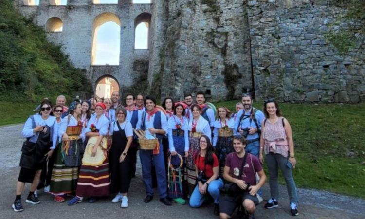 Castelraimondo, torna il festival del Folklore. il programma