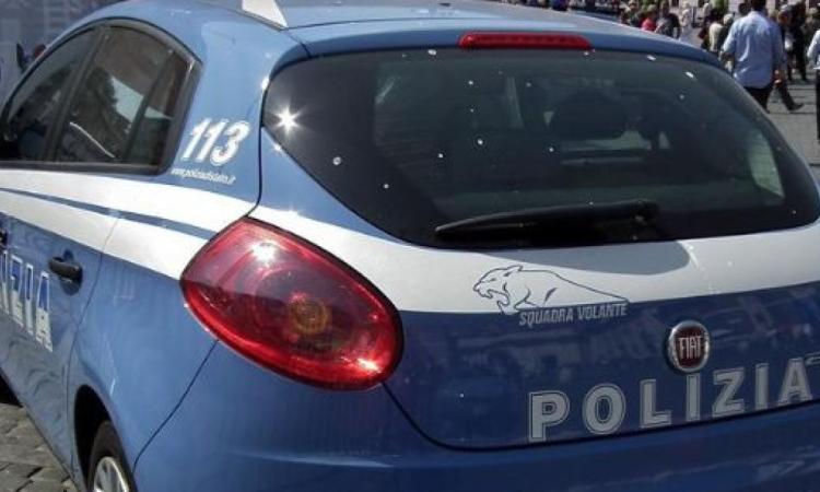Macerata, truffa da 17mila euro sulle bollette: anziano raggirato per mesi