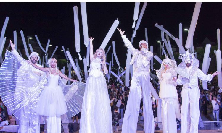 Civitanova, una notte spettacolo tra le vie del centro per il gran finale di VitaVita: il programma Civitanova, una notte spettacolo tra le vie del centro per il gran finale di VitaVita: il programma