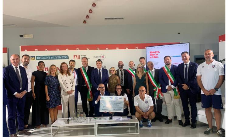 Un pizzico di Macerata al Festival del Cinema di Venezia grazie all'Overtime Festival Un pizzico di Macerata al Festival del Cinema di Venezia grazie all'Overtime Festival