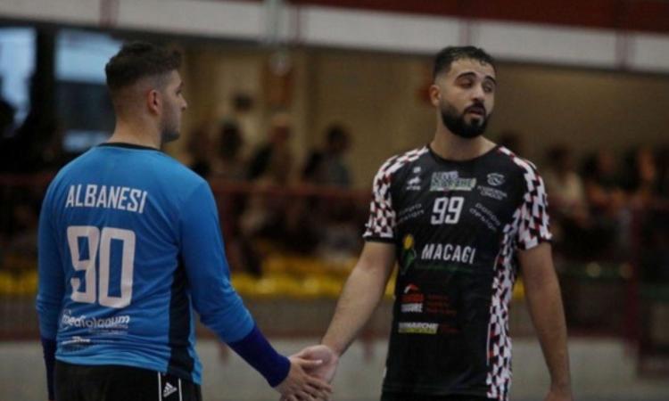 Pallamano, la Serie A parte con una sconfitta per la Macagi Cingoli: Cassano Magnago vince 33-24 Pallamano, la Serie A parte con una sconfitta per la Macagi Cingoli: Cassano Magnago vince 33-24