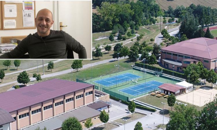 Camerino, una serata di futsal per il Primo Memorial in ricordo di Simone Bisbocci Camerino, una serata di futsal per il Primo Memorial in ricordo di Simone Bisbocci