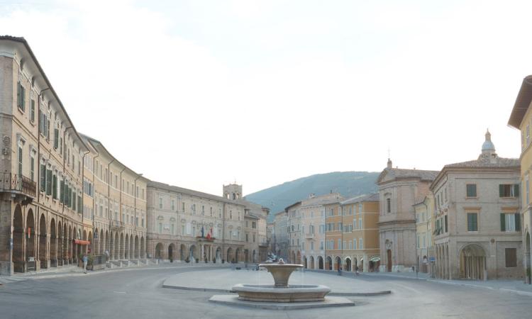 San Severino, "Luoghi e versi di...Sor Anselmo": nuova tappa di MarcheStorie all'insegna della poesia San Severino, "Luoghi e versi di...Sor Anselmo": nuova tappa di MarcheStorie all'insegna della poesia