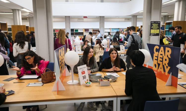 UniMc, Career Day 2024: un'opportunità di incontro tra mondo del lavoro e giovani studiosi UniMc, Career Day 2024: un'opportunità di incontro tra mondo del lavoro e giovani studiosi