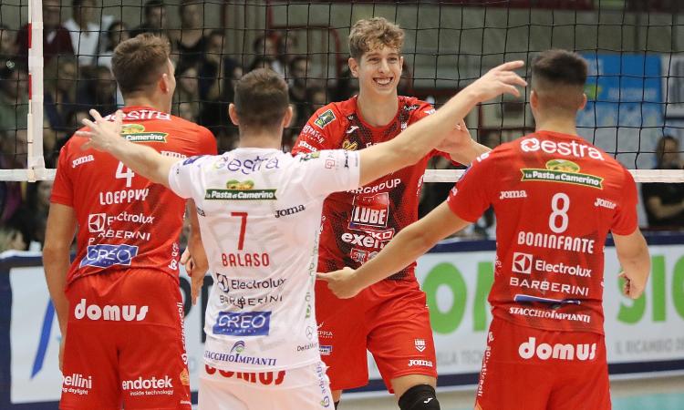 Lube, riparte il campionato: la prima in casa con Padova, partite in diretta sulla Rai e Dazn Lube, riparte il campionato: la prima in casa con Padova, partite in diretta sulla Rai e Dazn