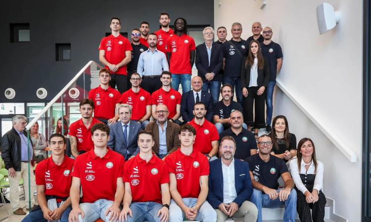 La società Pallavolo Macerata si presenta: "Consolidare ciò che è stato costruito lo scorso anno" La società Pallavolo Macerata si presenta: "Consolidare ciò che è stato costruito lo scorso anno"