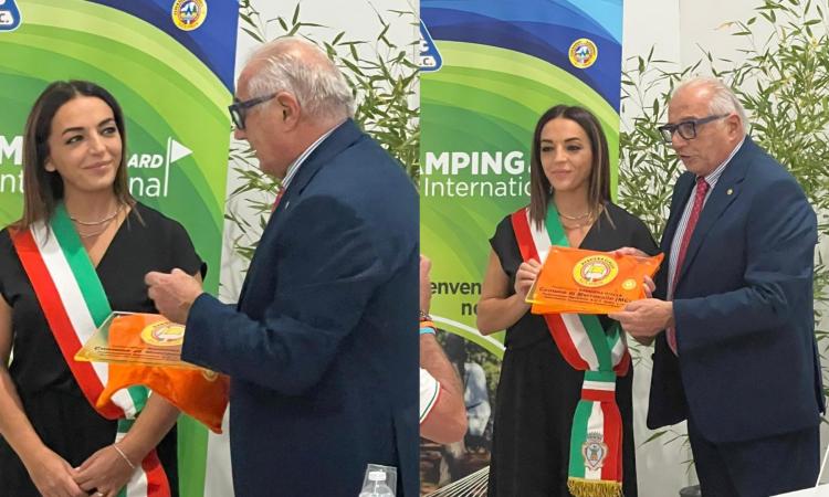 Morrovalle "premiata" dagli amanti del camper: consegnata la bandiera gialla Morrovalle "premiata" dagli amanti del camper: consegnata la bandiera gialla