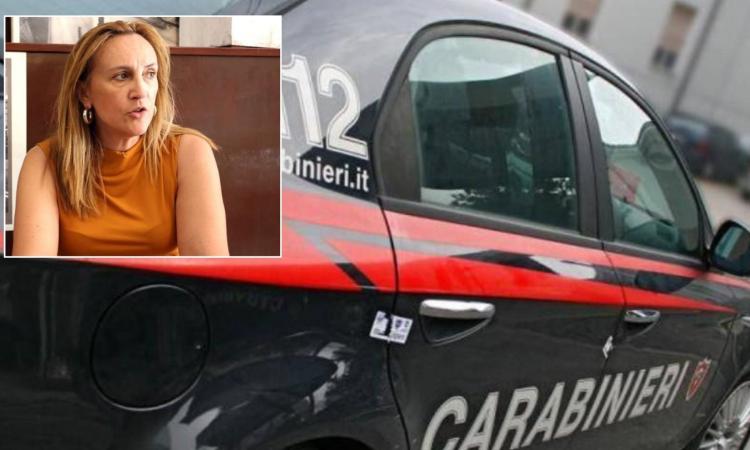 Macerata, vetro dell'auto spaccato e borsa rubata: disavventura per la consigliera Deborah Pantana Macerata, vetro dell'auto spaccato e borsa rubata: disavventura per la consigliera Deborah Pantana