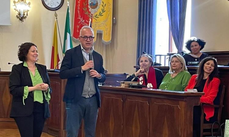 Civitanova, gita in pullman a Esine per gli alunni del Sant'Agostino: si rinnova il gemellaggio Civitanova, gita in pullman a Esine per gli alunni del Sant'Agostino: si rinnova il gemellaggio