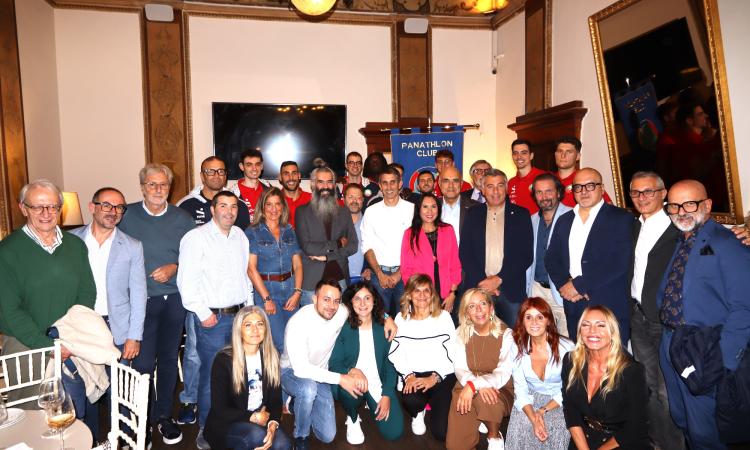 La Pallavolo Macerata protagonista alla conviviale del Panathlon club: "Obiettivo continuare a crescere" La Pallavolo Macerata protagonista alla conviviale del Panathlon club: "Obiettivo continuare a crescere"
