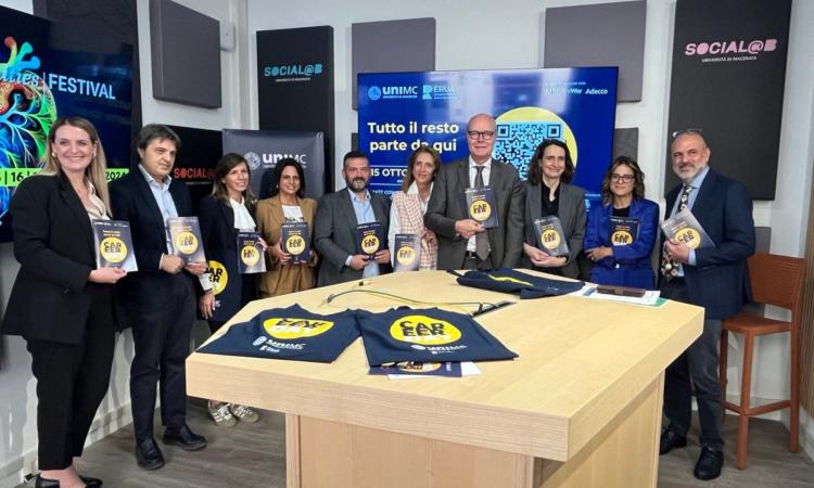 Unimc, torna il Career Day: una "fiera del lavoro" con 70 aziende e istituzioni partecipanti Unimc, torna il Career Day: una "fiera del lavoro" con 70 aziende e istituzioni partecipanti