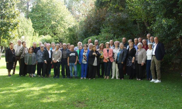 Montecassiano, i nati del '54 in festa: si riuniscono dopo anni per celebrare il traguardo dei 70 Montecassiano, i nati del '54 in festa: si riuniscono dopo anni per celebrare il traguardo dei 70