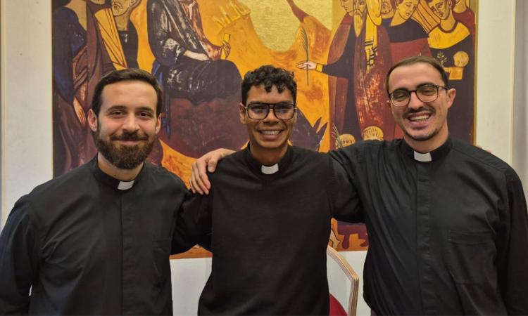 La diocesi annuncia tre nuovi diaconi: a Macerata per la celebrazione anche il vescovo di Teramo La diocesi annuncia tre nuovi diaconi: a Macerata per la celebrazione anche il vescovo di Teramo