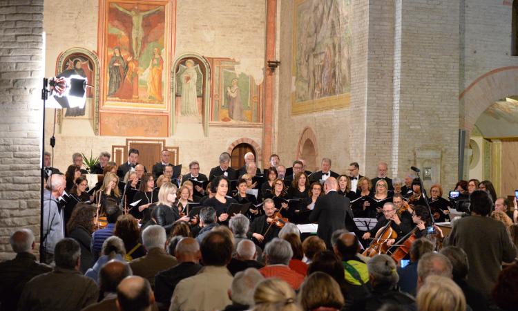 "Dedicato a Giulio", a San Ginesio torna la rassegna polifonica nazionale. Il programma "Dedicato a Giulio", a San Ginesio torna la rassegna polifonica nazionale. Il programma