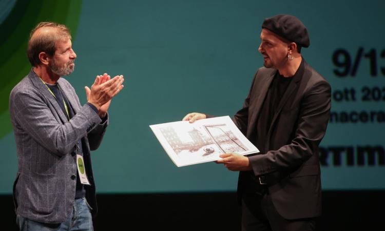 Overtime Film Festival, i vincitori dell'edizione 2024: la miglior regia è di Gianluca Grandinetti per lo spot del Milan Overtime Film Festival, i vincitori dell'edizione 2024: la miglior regia è di Gianluca Grandinetti per lo spot del Milan