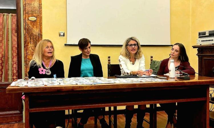 Macerata, "Come riuscire a gestire i diversi ruoli della donna": incontro con la consigliera De Padova Macerata, "Come riuscire a gestire i diversi ruoli della donna": incontro con la consigliera De Padova