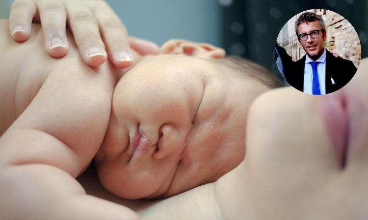 "Utero in affitto reato universale, finalmente una cosa giusta": l'editoriale di Diego Fusaro "Utero in affitto reato universale, finalmente una cosa giusta": l'editoriale di Diego Fusaro