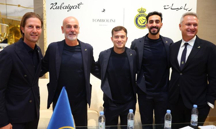 Tombolini porta l'eleganza in "campo" e veste l'Al-Nassr di Cristiano Ronaldo: ufficiale la partnership Tombolini porta l'eleganza in "campo" e veste l'Al-Nassr di Cristiano Ronaldo: ufficiale la partnership