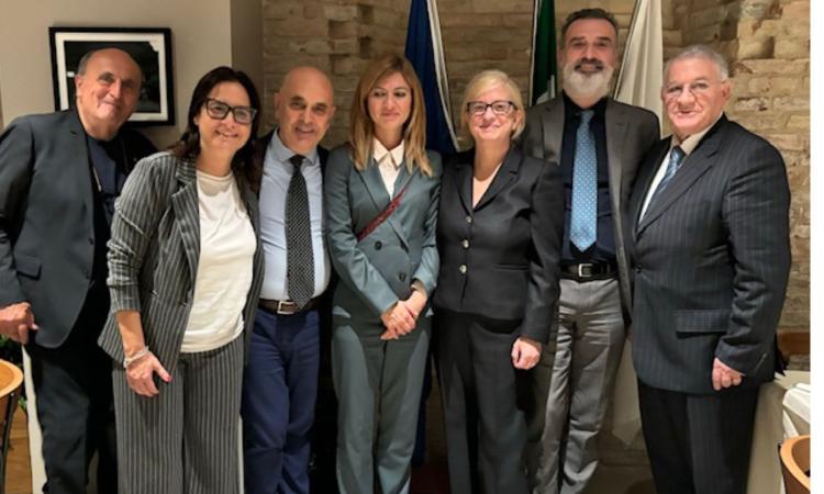 "Pensaci prima" per invecchiare bene: grande partecipazione per l'incontro del Rotary Tolentino "Pensaci prima" per invecchiare bene: grande partecipazione per l'incontro del Rotary Tolentino