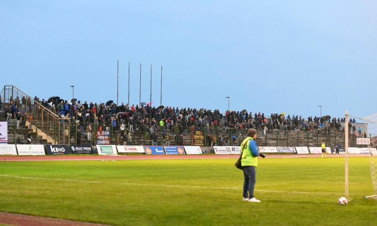 Civitanovese, tribuna del Polisportivo indisponibile: trasferta vietata ai tifosi dell'Isernia Civitanovese, tribuna del Polisportivo indisponibile: trasferta vietata ai tifosi dell'Isernia