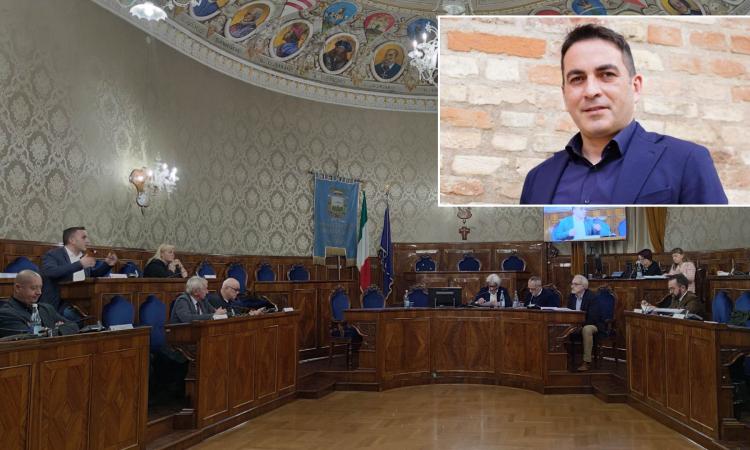 Provincia di Macerata, Parcaroli lascia le deleghe al centrodestra: Buldorini confermato vicepresidente Provincia di Macerata, Parcaroli lascia le deleghe al centrodestra: Buldorini confermato vicepresidente