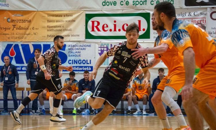 Pallamano Serie A Gold: la Macagi Cingoli combatte, ma l'Albatro Siracusa prevale 24-32