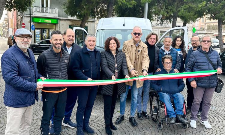 Civitanova sempre più inclusiva: un pulmino e attrezzature per atleti con disabilità Civitanova sempre più inclusiva: un pulmino e attrezzature per atleti con disabilità
