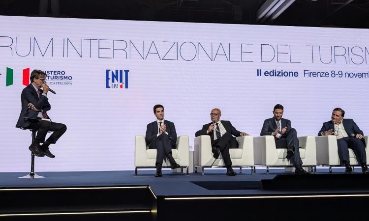 Turismo, Acquaroli: "Nelle Marche stagione positiva nonostante mucillagine e maltempo a inizio estate"