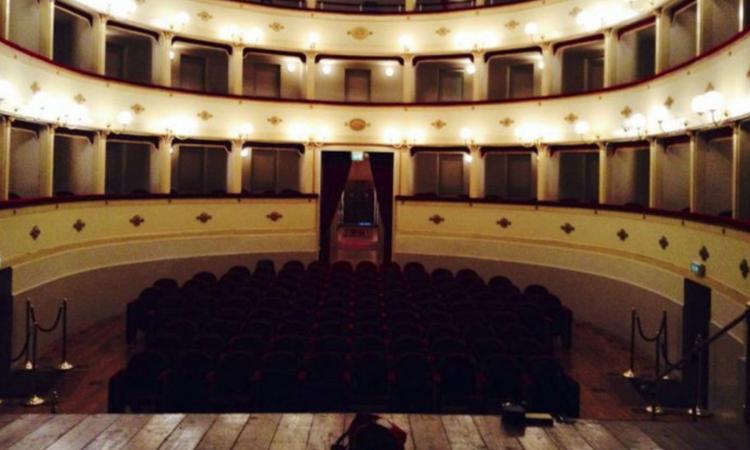 Civitanova, all'Annibal Caro un "Buon Natale" tutto da ridere: penultimo appuntamento con 'Caro Teatro' Civitanova, all'Annibal Caro un "Buon Natale" tutto da ridere: penultimo appuntamento con 'Caro Teatro'