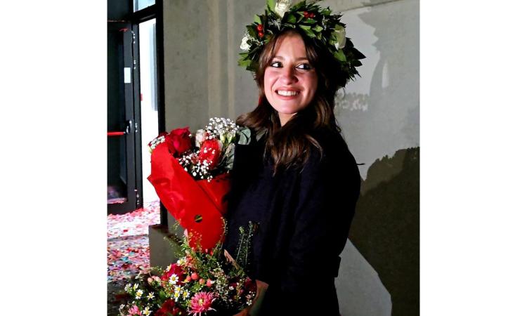 Macerata, corona d'alloro per Francesca Mattiucci: arriva la laurea in Mediazione Linguistica Macerata, corona d'alloro per Francesca Mattiucci: arriva la laurea in Mediazione Linguistica
